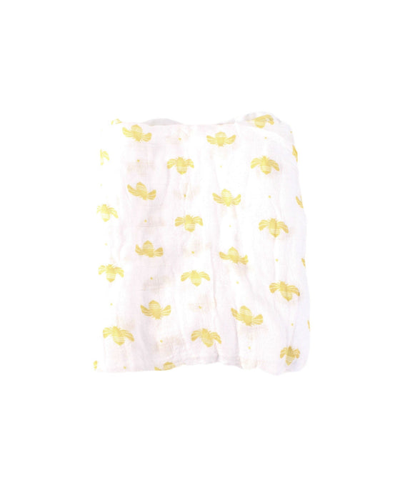 A White Swaddles from Aden & Anais in size O/S for girl. (Front View)