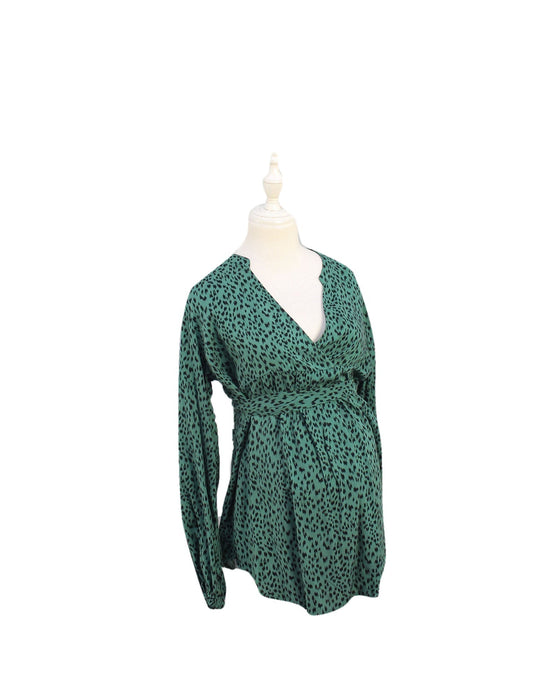 A Green Long Sleeve Tops from Jojo Maman Bébé in size S for maternity. (Front View)