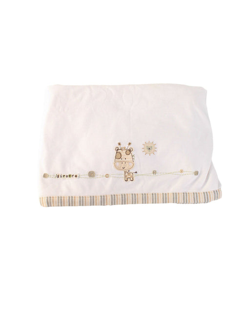 A Ivory Blankets from Natures Purest in size O/S for neutral. (Front View)