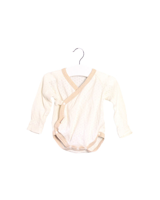 A Ivory Long Sleeve Bodysuits from Natures Purest in size 0-3M for girl. (Front View)