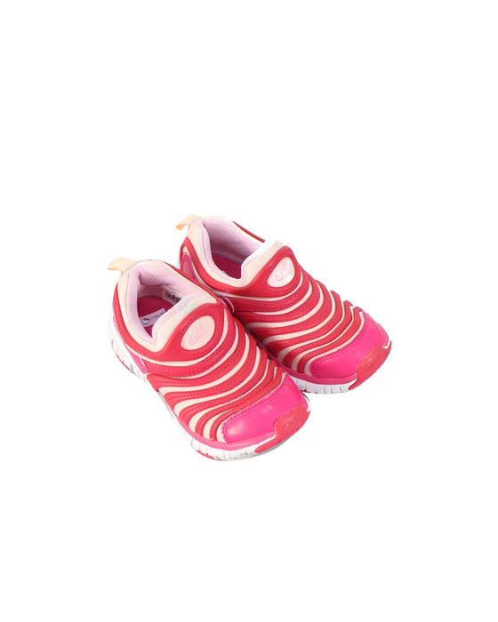 A Pink Sneakers from Nike in size 4T for girl. (Front View)