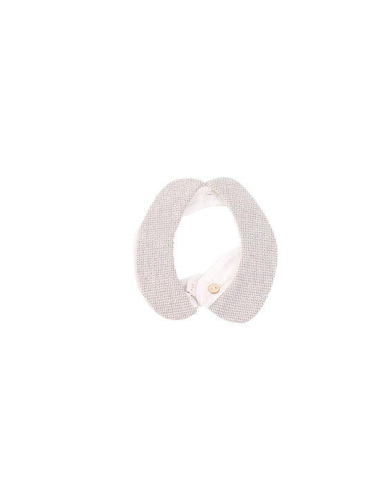 A Beige Collars from Les Enfantines in size 3-6M for girl. (Front View)