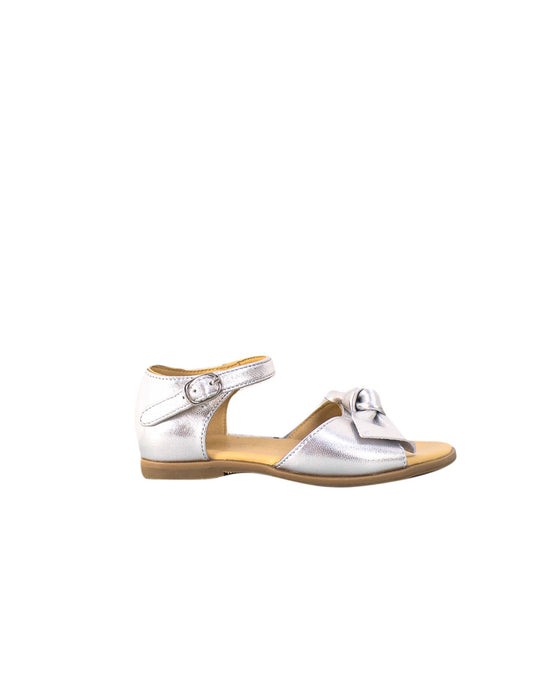 A Silver Sandals from Age of Innocence in size 4T for girl. (Back View)