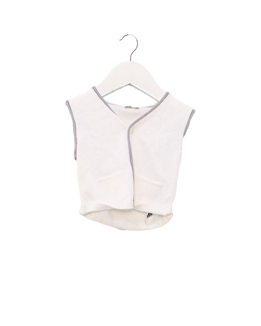 A White Outerwear Vests from Il Gufo in size 3-6M for boy. (Front View)