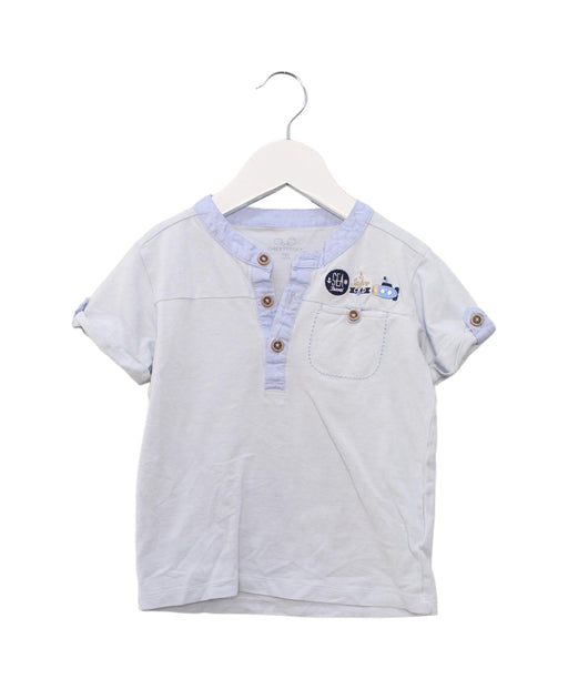 A Blue Short Sleeve Tops from Chickeeduck in size 2T for boy. (Front View)
