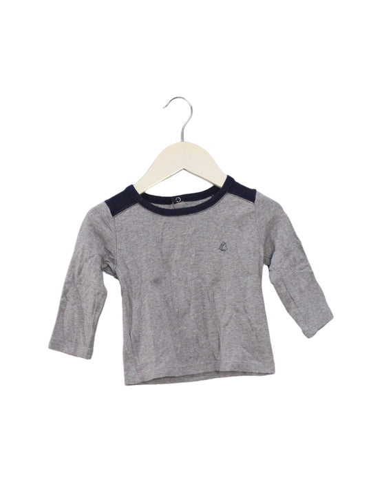 A Grey Long Sleeve Tops from Petit Bateau in size 6-12M for boy. (Front View)