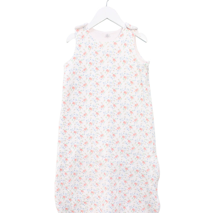 A White Sleepsacs from Petit Bateau in size O/S for girl. (Front View)