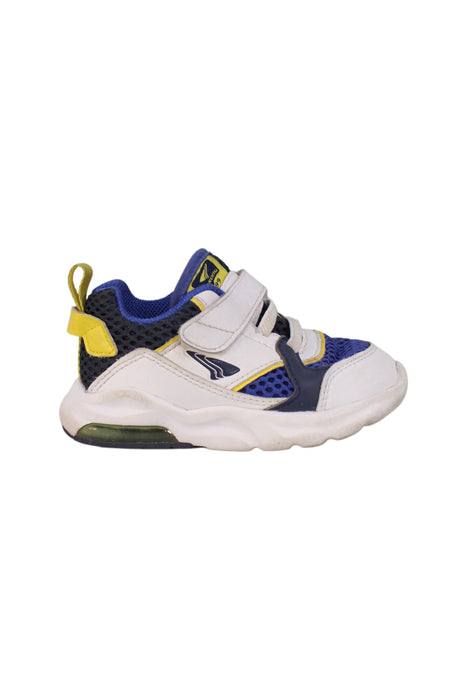 A White Sneakers from Dr. Kong in size 18-24M for boy. (Back View)