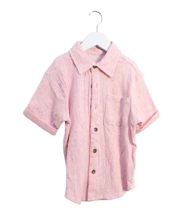 A Pink Shirts from Appaman in size 6T for boy. (Front View)