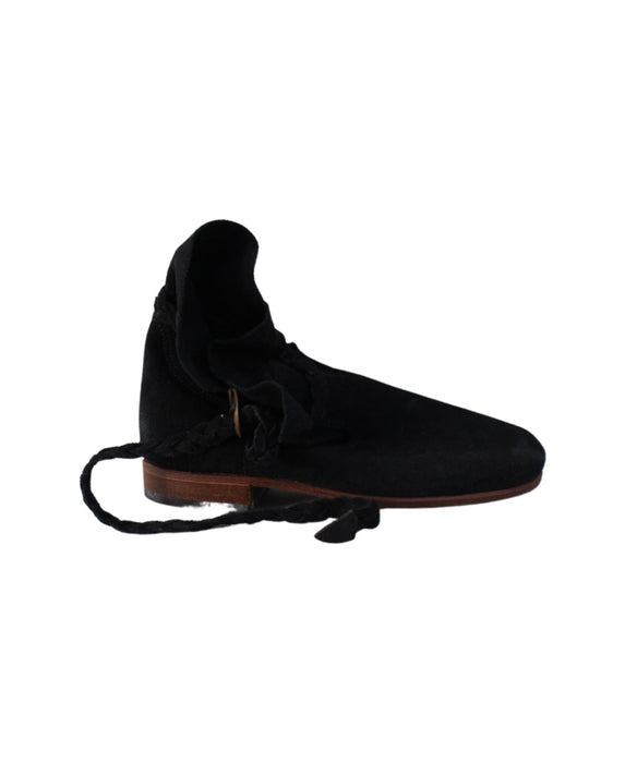 A Black Casual Boots from Zef in size 6T for girl. (Back View)