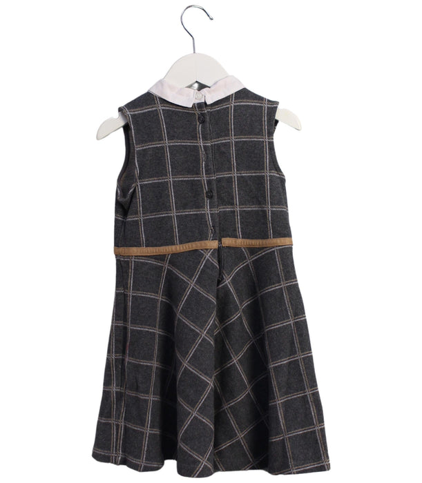 A Grey Sleeveless Dresses from Janie & Jack in size 4T for girl. (Back View)
