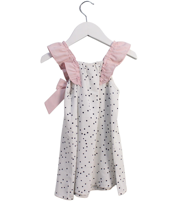 A White Sleeveless Dresses from Momonittu in size 2T for girl. (Back View)