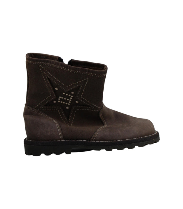 A Brown Winter Boots from Andanines in size 3T for girl. (Back View)