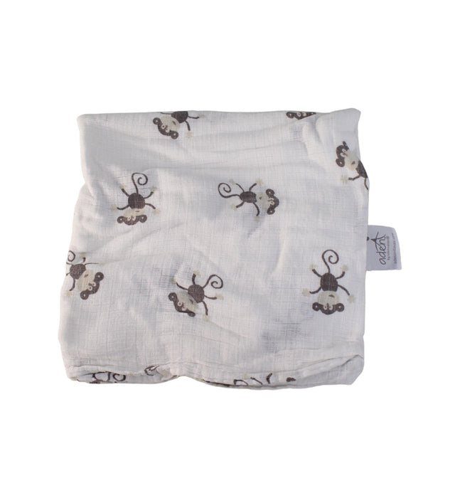 A White Swaddles from Aden & Anais in size O/S for neutral. (Front View)