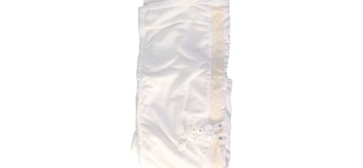 A Ivory Blankets from Natures Purest in size O/S for neutral. (Front View)