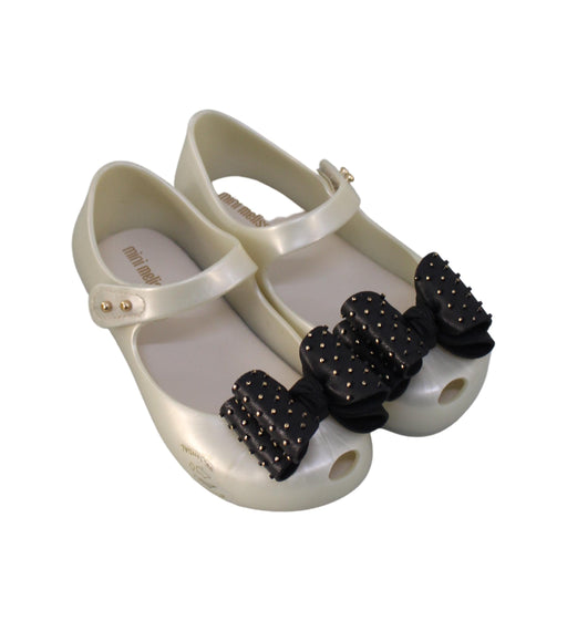 A Grey Flats from Mini Melissa in size 3T for girl. (Front View)