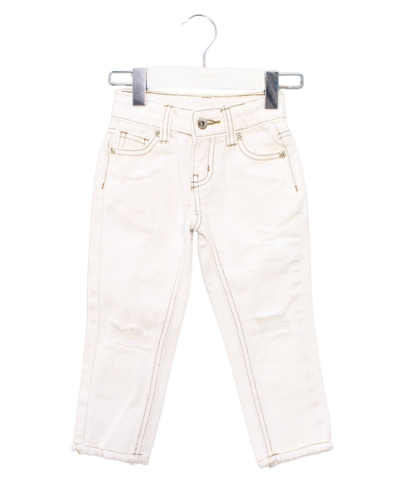 A White Jeans from Seed in size 2T for girl. (Front View)