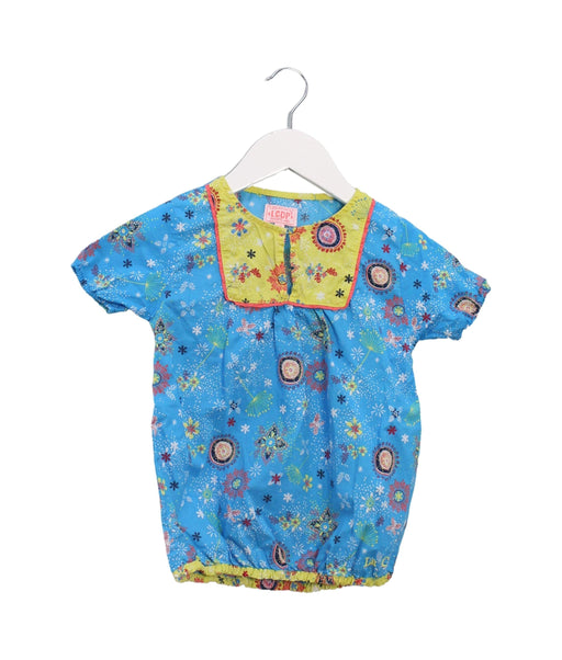 A Blue Short Sleeve Tops from La Compagnie des Petits in size 5T for girl. (Front View)