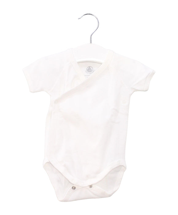A White Short Sleeve Bodysuits from Petit Bateau in size 0-3M for neutral. (Front View)