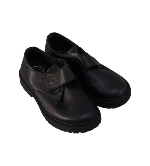 A Black Dress Shoes from Hush Puppies in size 6T for boy. (Front View)