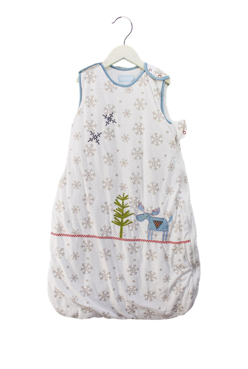 A White Sleepsacs from The Gro Company in size 6-12M for neutral. (Front View)