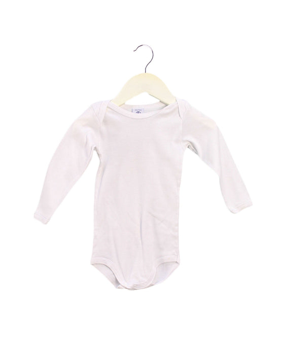 A White Long Sleeve Bodysuits from Petit Bateau in size 6-12M for boy. (Front View)