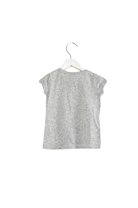 A Grey Short Sleeve T Shirts from Seed in size 2T for girl. (Back View)