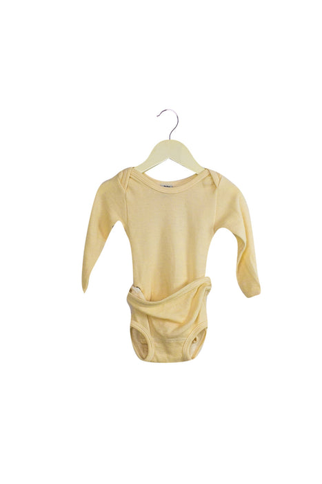 A Ivory Long Sleeve Bodysuits from Petit Bateau in size 12-18M for neutral. (Front View)