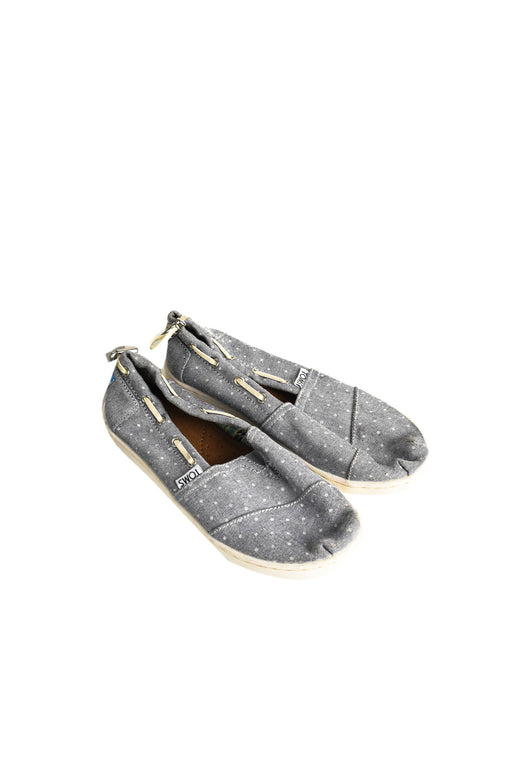 Grey Toms Flats 8Y (UK2) at Retykle