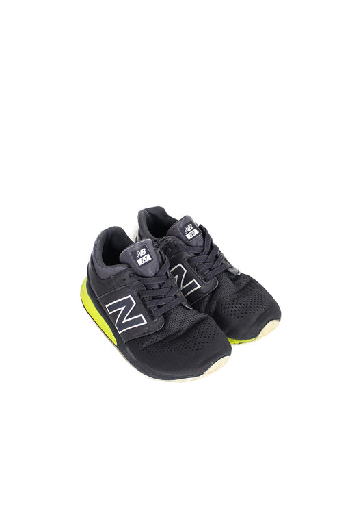 Grey New Balance Sneakers 10Y - 11Y at Retykle