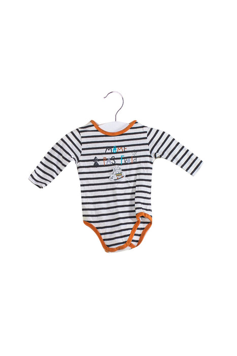 A Grey Long Sleeve Bodysuits from La Compagnie des Petits in size 0-3M for boy. (Front View)