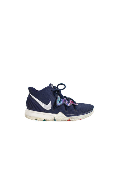 Multicolour Nike Sneakers 9Y (EU36) at Retykle