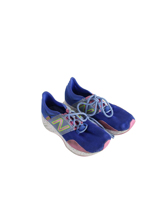 Blue New Balance Sneakers 11Y (EU36) at Retykle