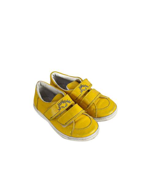 Yellow Fendi Sneakers 7Y (EU32 - 33) at Retykle