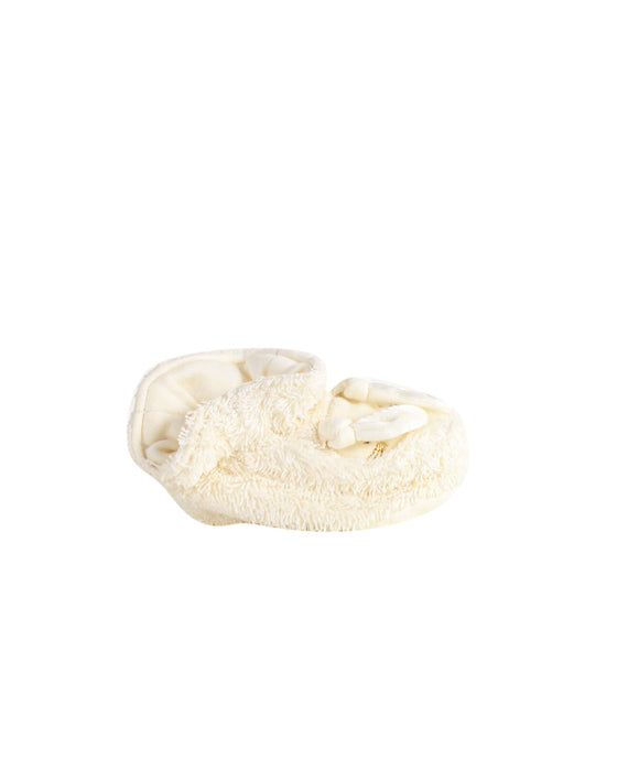Ivory Natures Purest Booties 0-6M (up to 8kg) at Retykle