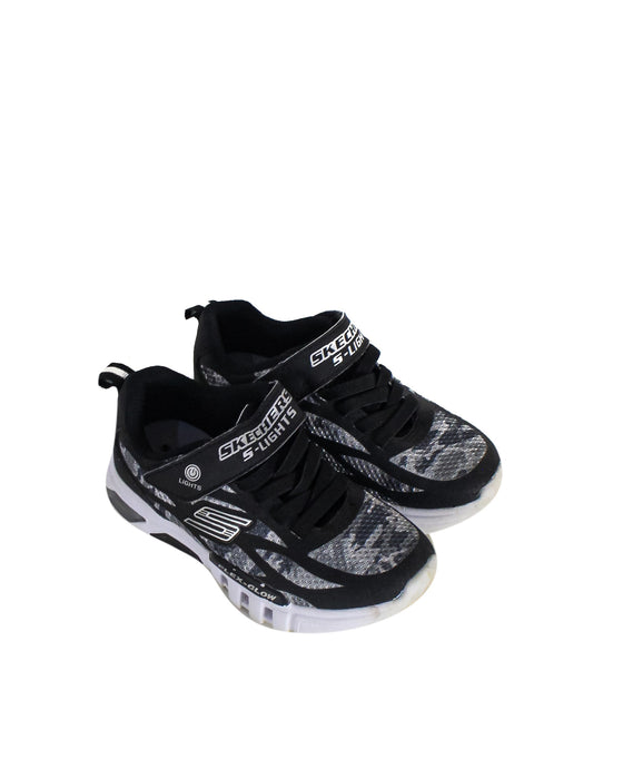 Black Skechers Sneakers 5T (EU28 / US12 / UK11) at Retykle