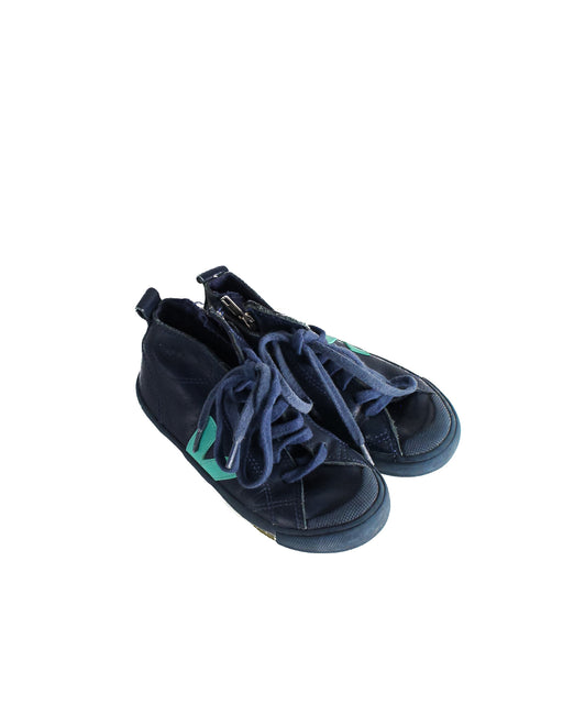 Blue Veja Sneakers 6T (EU30) at Retykle