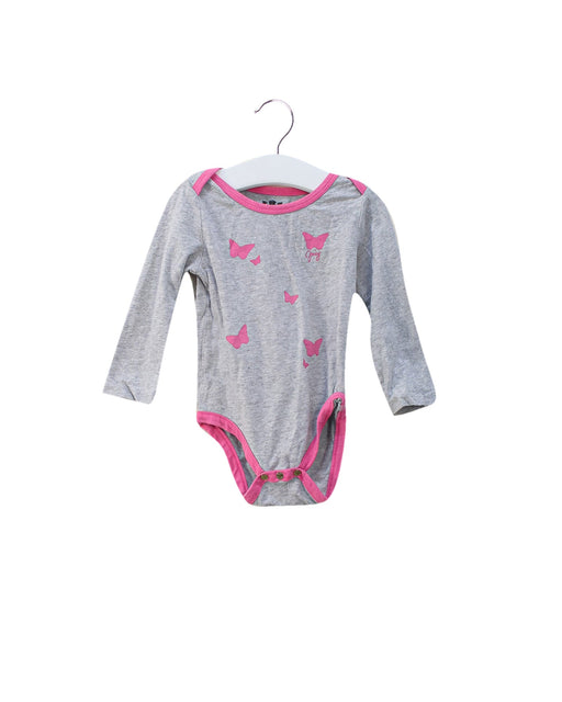 A Grey Long Sleeve Bodysuits from Juicy Couture in size 6-12M for girl. (Front View)