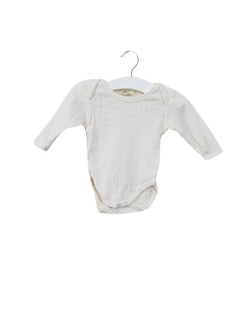 A Ivory Long Sleeve Bodysuits from Nature Baby in size Newborn for neutral. (Front View)