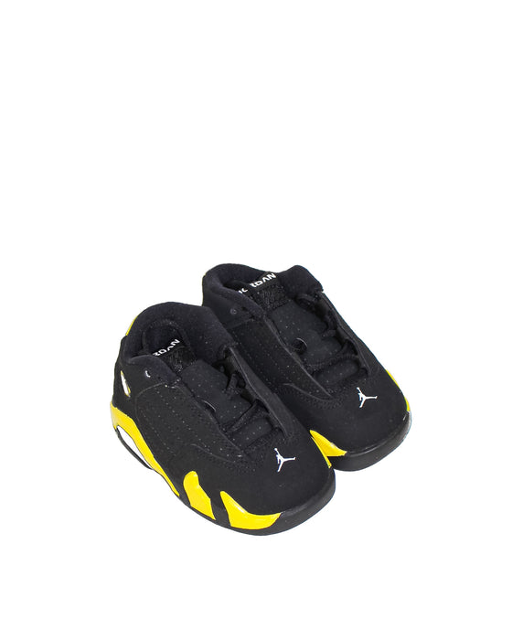 Air Jordan Sneakers 18-24M (EU22)