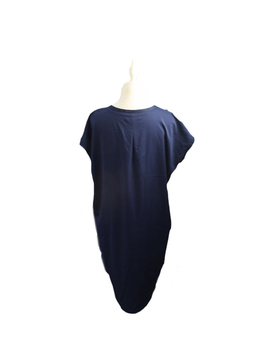 A Navy Short Sleeve Dresses from Mayarya in size S for maternity. (Back View)