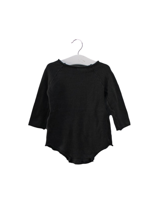 A Black Long Sleeve Bodysuits from Pequeno Tocon in size 6-12M for neutral. (Front View)