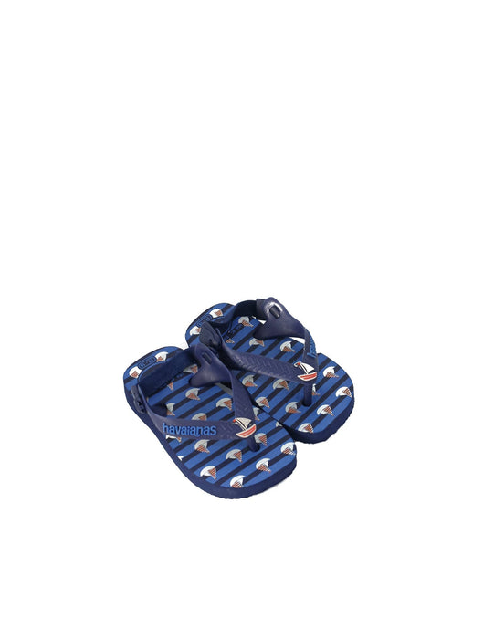A Navy Sandals from Havaianas in size EU19/20 for boy. (Front View)