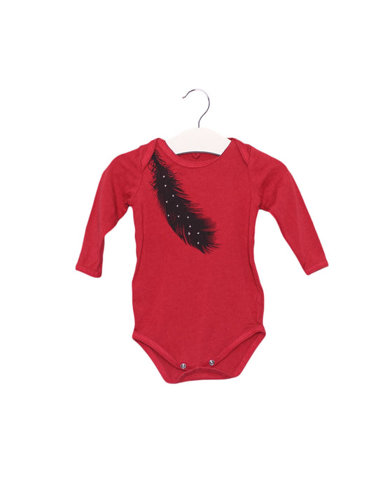 A Red Long Sleeve Bodysuits from Mothers en Vogue in size 0-3M for girl. (Front View)