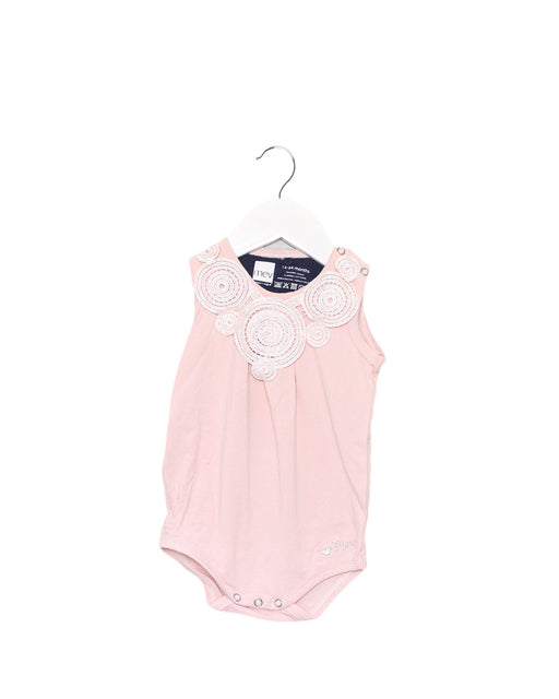 A Pink Sleeveless Bodysuits from Mothers en Vogue in size 12-18M for girl. (Front View)