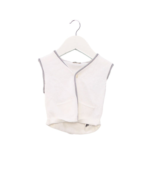 A White Outerwear Vests from Il Gufo in size 3-6M for boy. (Front View)