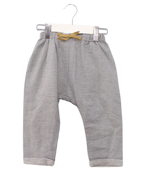 A Grey Casual Pants from Les Enfantines in size 12-18M for girl. (Front View)