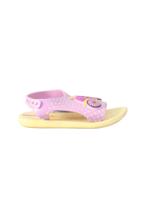 A Pink Sandals from Ipanema in size 4T for girl. (Back View)