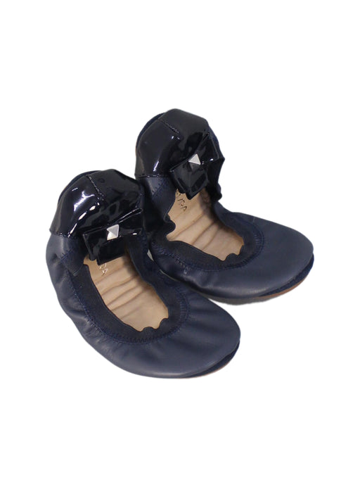 A Navy Flats from Yosi Samra in size 7Y for girl. (Front View)