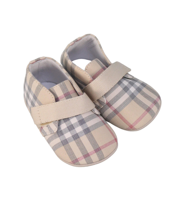 A Beige Booties from Burberry in size 3-6M for girl. (Front View)